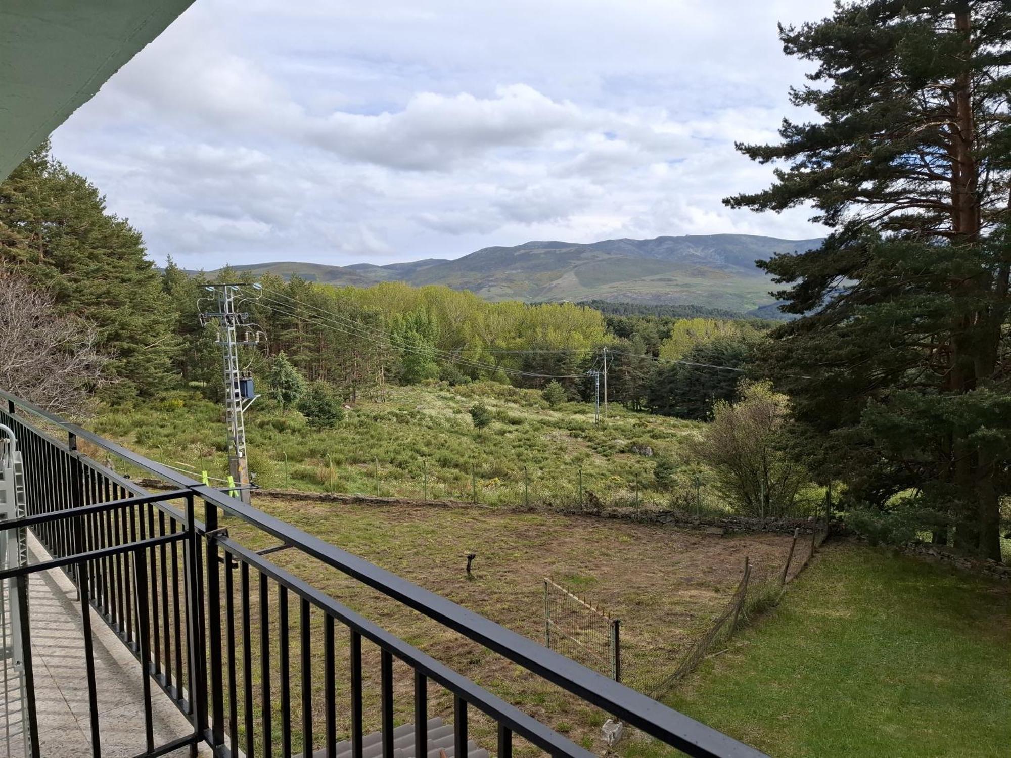 Апартаменти La Vista De Gredos Наварредонда-де-Ґредос Екстер'єр фото